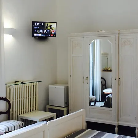 Palazzo Angelelli Alojamento de Acomodação e Pequeno-almoço Gallipoli