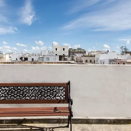 Alojamento de Acomodação e Pequeno-almoço Palazzo Angelelli Gallipoli